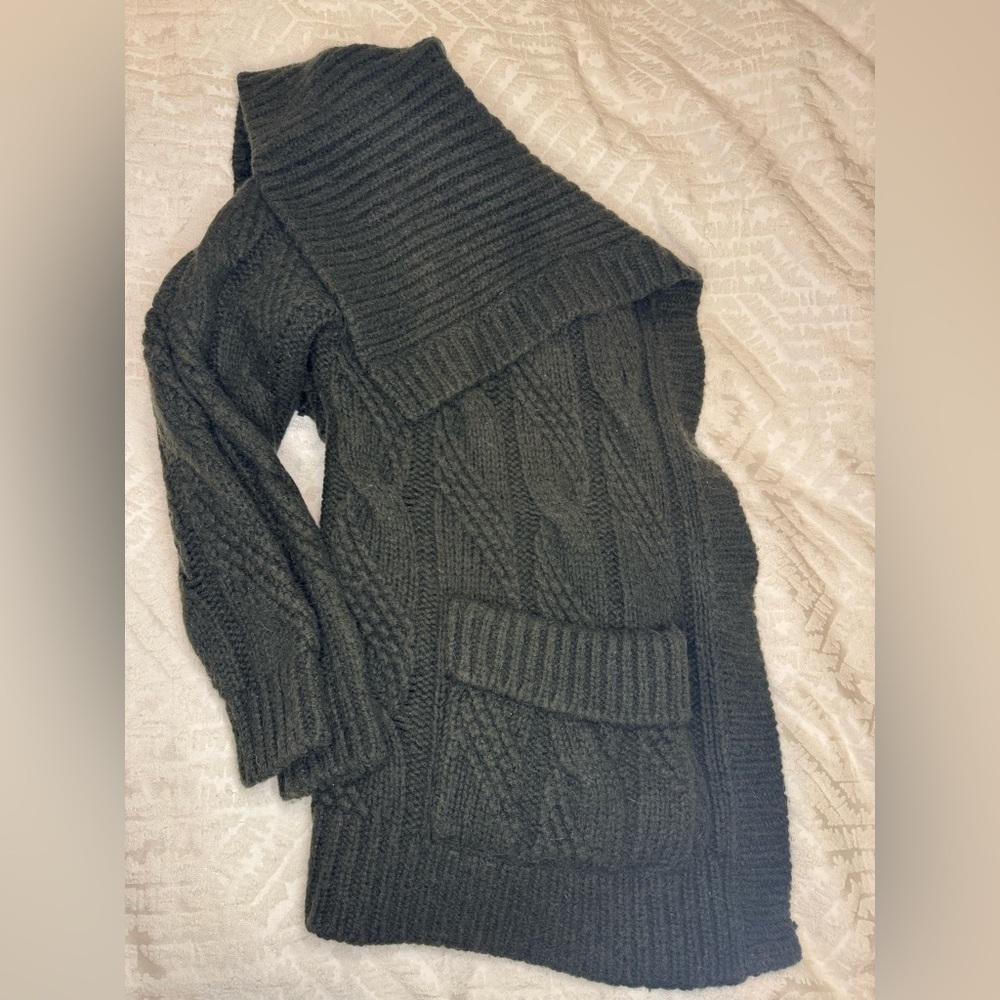 Cozy Dark Green Cable Knit Cardigan